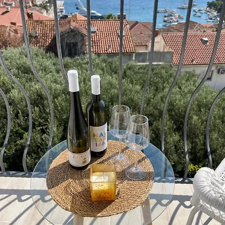 Old Town Hvar Sea View Apartment *