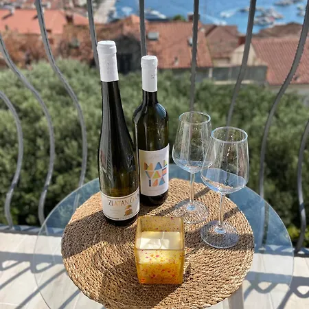 Old Town Hvar Sea View Apartment