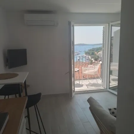 Old Town Hvar Sea View 赫瓦尔